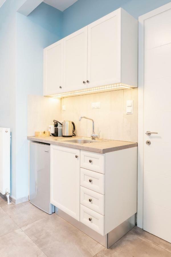 Modern White Tower Apartment テッサロニキ エクステリア 写真